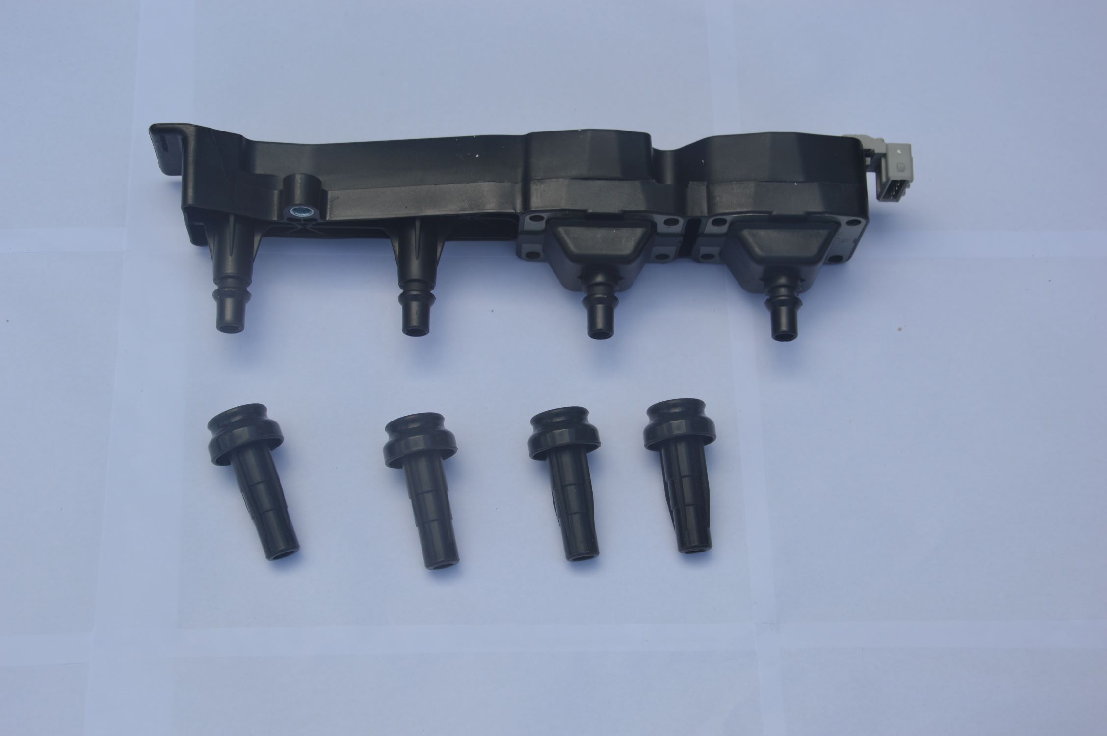 18，ignition coil点火线圈.JPG